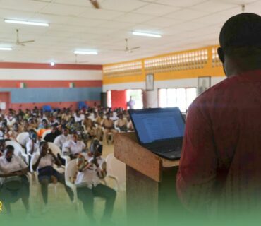 Digital en Milieu Rural : Plus de 500 élèves accueillent la JDMIR à Sinfra